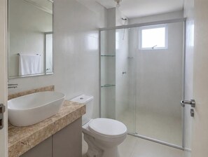 Bathroom - New Listing (Balneário Piçarras)