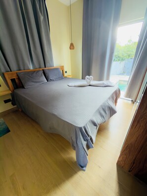 Room - Poolside Retreat Trou aux Biches – Ground-Floor Apartment with Pool Access (Triolet)