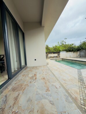Pool - Poolside Retreat Trou aux Biches – Ground-Floor Apartment with Pool Access (Triolet)