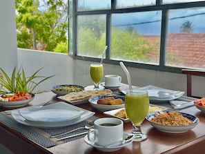 Dining - Mama's Hiriketiya (Hiriketiya)