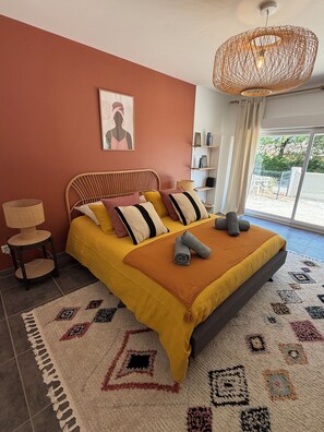 Room - New Listing (Labeaume)
