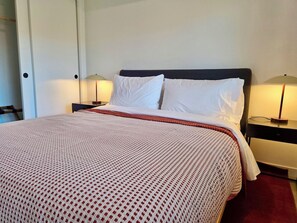Room -  Methow River Suite at RiversMeet-Dog Friendly, River Views, in Winthrop (Winthrop)