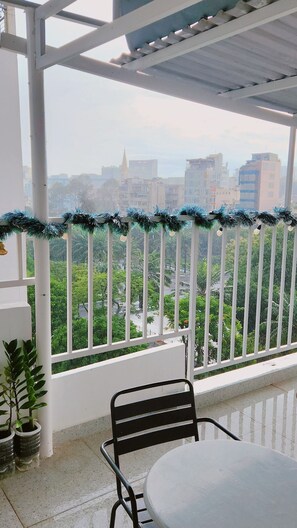 Outdoor dining - D1 Heart · Rooftop & Kitchen · Terra @ Cozinema (Ben Thanh, District 1)