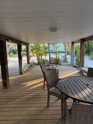 Outdoor dining - No bridges, No crowds, Private Beaches, and Ferry ride to your Island Escape! (Placida)