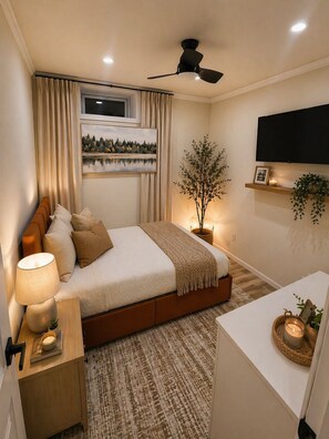 Room - Elegant 2BR Baldwin Retreat with Private Entrance, Wi-Fi & In-Unit Laundry (Baldwin)