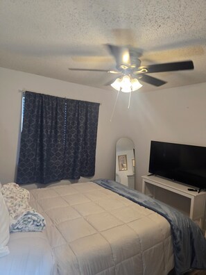 Room - New Listing (San Antonio)