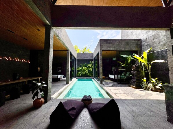 Pool - Modern Private Pool Villa in Canggu – Walk to Beach & Cafes (Canggu, Kuta Utara)