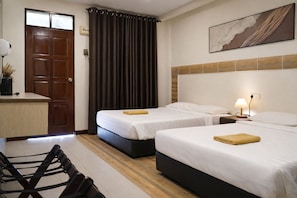 Room - Redang Holiday Beach Villa (Redang Island)
