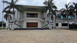 Exterior - Rangoli Park Hotel & Resort  (Bhavnagar)