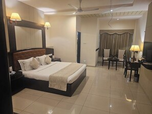 Room - Rangoli Park Hotel & Resort  (Bhavnagar)
