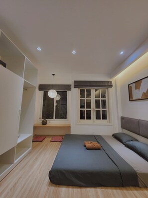Room - Private Villa Apt • Lake View • C204 @ Cozinema (Thành phố Hồ Chí Minh)