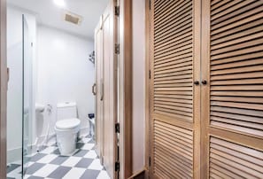 Bathroom - Executive Room1-Free Breakfast Early Check-in (Ao Nang)