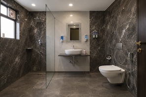 Bathroom - Urban Escape Villa By Carlton Stays  (Takve kh)