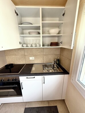 Private kitchen - Rare. Appartement entier. Centre. (Bex)