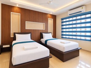 Room - Hotel Abi Krishnaa (Puducherry)