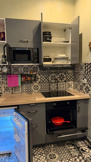 Private kitchen - Room 'Unit 1' with Sea View (Cagnes-sur-Mer)
