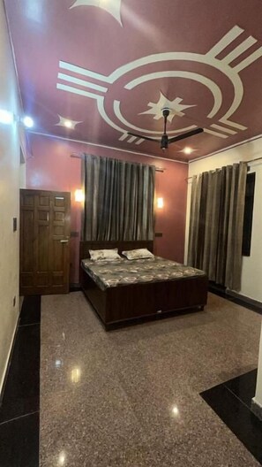 Room - Buransh Social (Dehradun)
