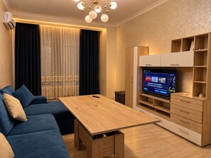 Living area - Elegant 2-bedroom Apartment Parkent (Тоshkent)