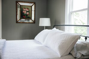 Room - 206 2nd St (Erwin)