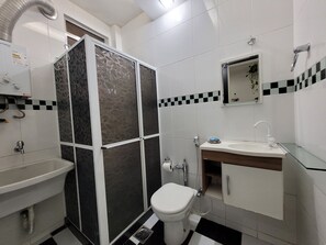 Bathroom - RAINHA 85-309 (Rio de Janeiro)