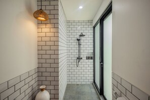 Bathroom - Villa Kama 2 (Mengwi)