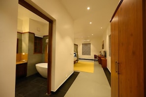 Bathroom - Nine Pines Resort Kutikkanam by LexStays (Azhutha)