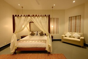 Room - Nine Pines Resort Kutikkanam by LexStays (Azhutha)