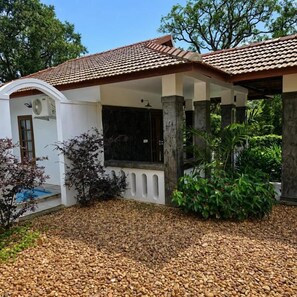 Exterior - Nine Pines Resort Kutikkanam by LexStays (Azhutha)