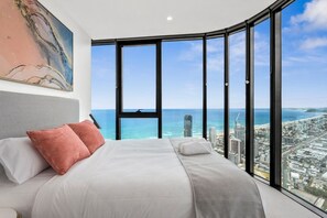 2nd Bedroom - Luxury 60th Floor | Panoramic Gold Coast Views | 2BR (Broadbeach)