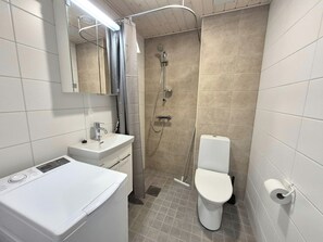 Bathroom -  Forenom Serviced Apts Joensuu Torikatu (Joensuu)