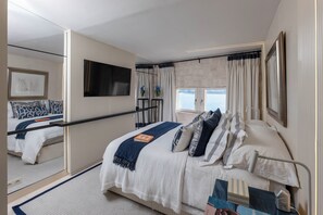 Room - New Listing (Antibes)