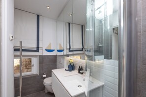Bathroom - New Listing (Antibes)