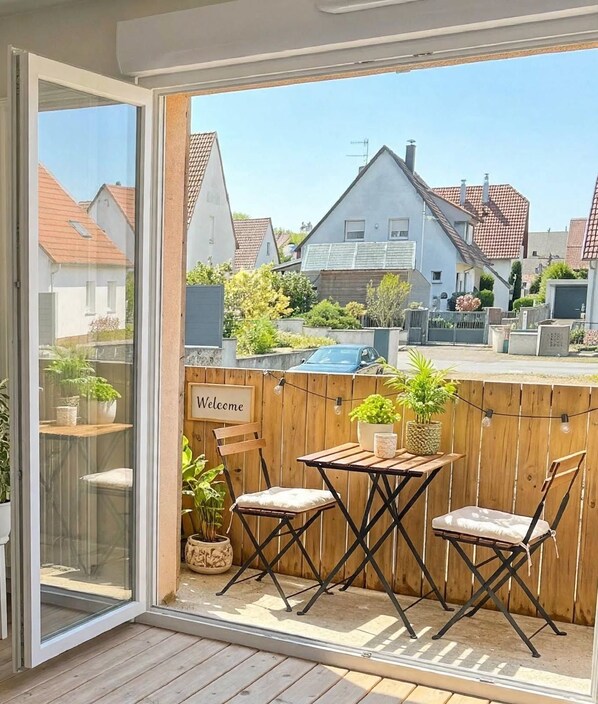 Outdoor dining - New Listing (Issenheim)
