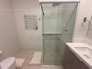Bathroom - New Listing (São Paulo)