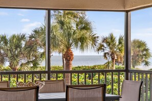 Outdoor dining - Sandollar C103 NEW! gorgeous gulf front condo (Sanibel)