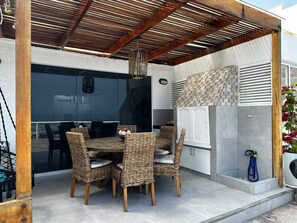 Outdoor dining - Casa de Playa - ASIA (Asia)