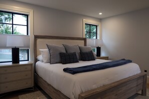 Room - Award Winning, Newly Restored 6-Bedroom Home; Center of Town and Walk to Beach (Cape May)