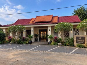 Ngoại thất