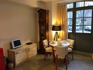 Dining - New Listing (Dinan)
