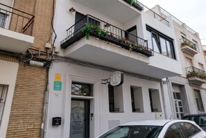Exterior detail - HOSTEL NUMERO TRECE ALICANTE (Alicante)