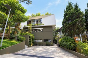 Exterior - Rehat at Villa Nirmala (Parongpong)