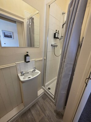 Bathroom - The Tavern (Tansley)