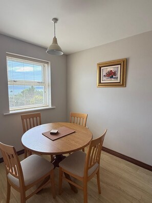 Dining - Sea View Apartment - Sleeps 4 & Parking Included (Galway)