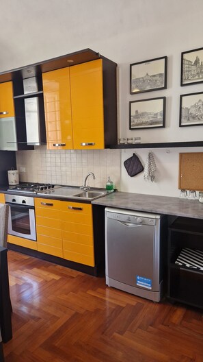 Private kitchen - New Listing (Roma)