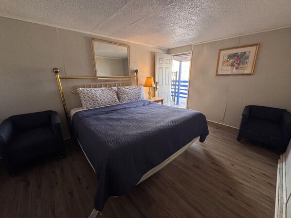 Room - Historic Myrtle Beach Stay Walk to the Beach CMI Hotel 1935 (Myrtle Beach)