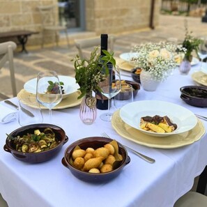 Outdoor dining - Masseria Delprete Turismo Rurale (Palagiano)