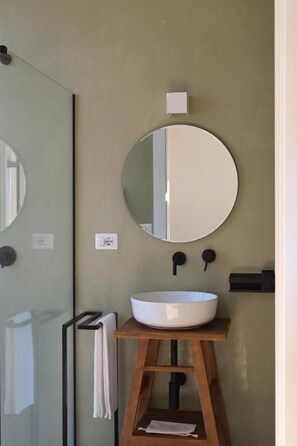 Bathroom - Quercia Private Nature Retreat (Puglia)