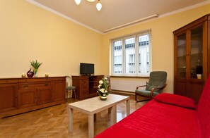 Apartment, 1 Bedroom, Kitchen | Living room