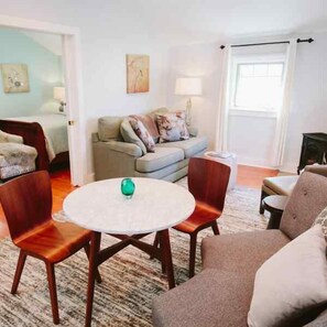 Suite, 1 Queen Bed, Jetted Tub (Beaucatcher Suite) - Chestnut Street Inn B&B (Asheville)