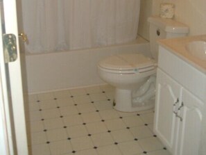 Shower, hair dryer - Royal Inn Torrington (Torrington)